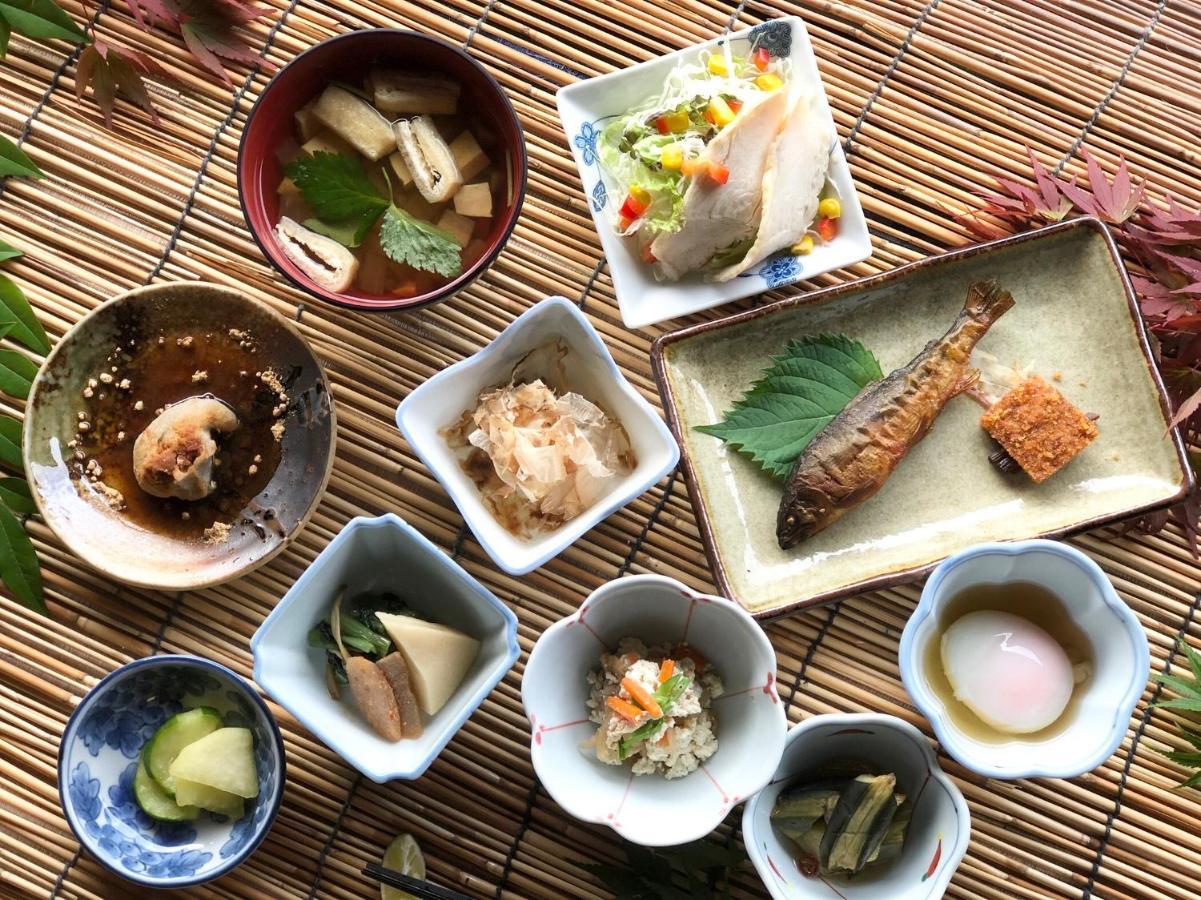 Hotel Kazuraya à Miyoshi  Extérieur photo