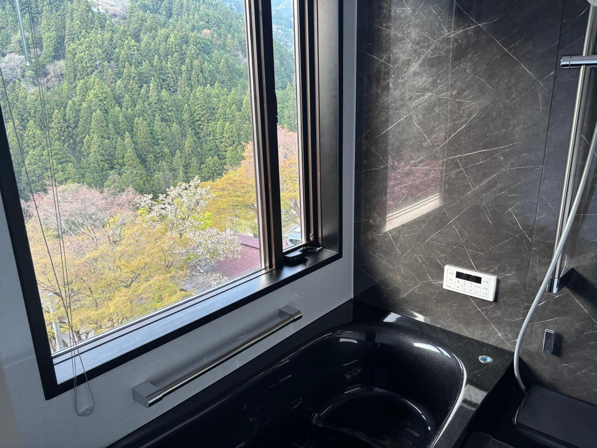 Hotel Kazuraya à Miyoshi  Extérieur photo